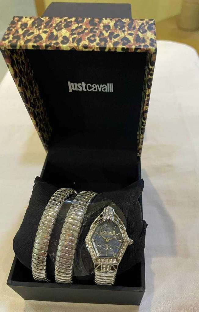 A vendre montre pour femmes