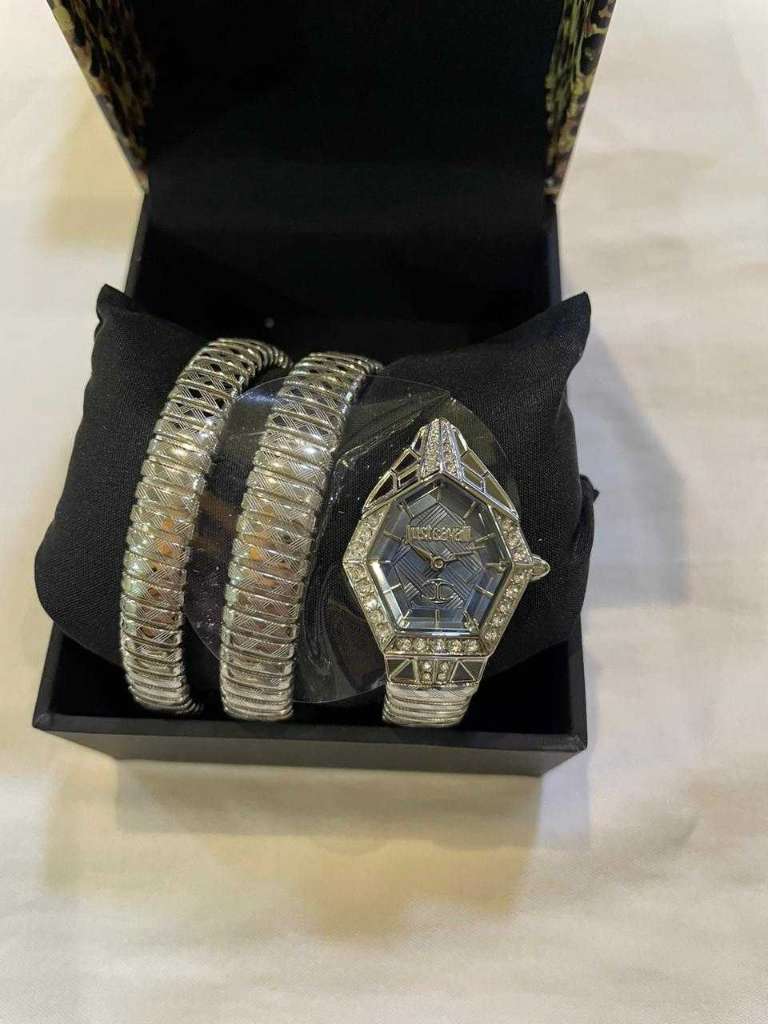 A vendre montre pour femmes