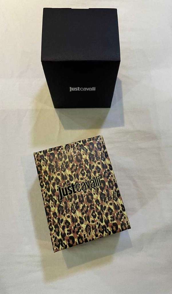 A vendre montre pour femmes 