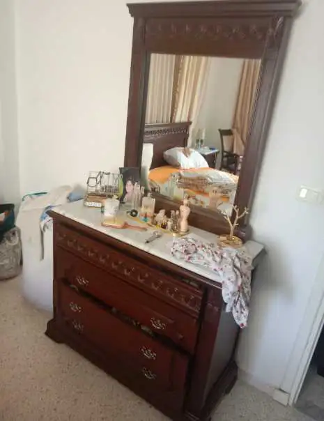 Chambre à coucher 2200 dt tel 29402205