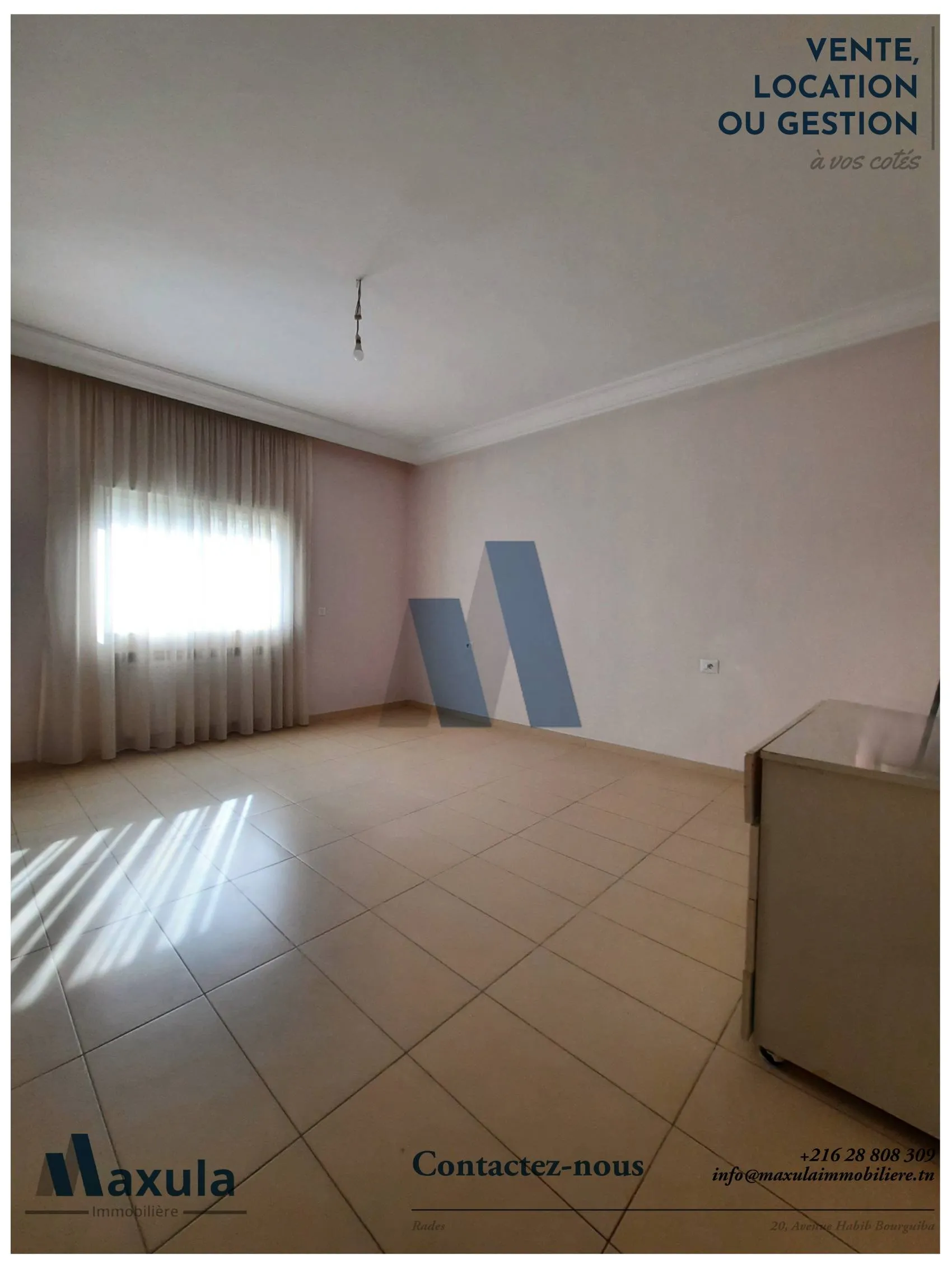 À VENDRE MAISON EN DUPLEX S+3 À RADES MELIANE 2