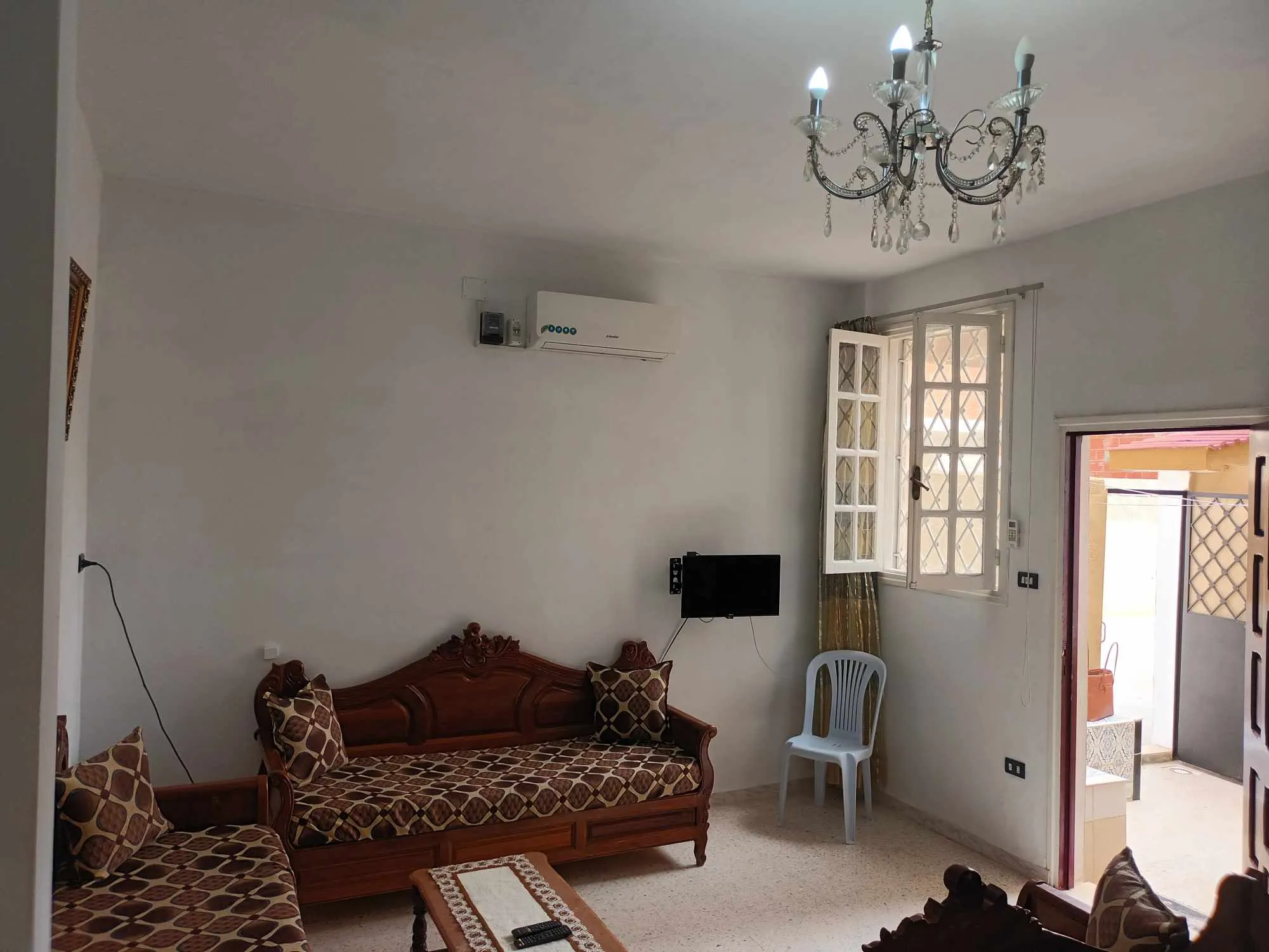 spacieux studio s+1 au début de la corniche Bizerte