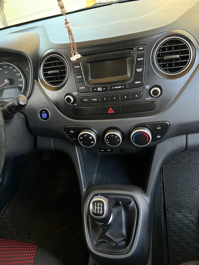 Grand i10