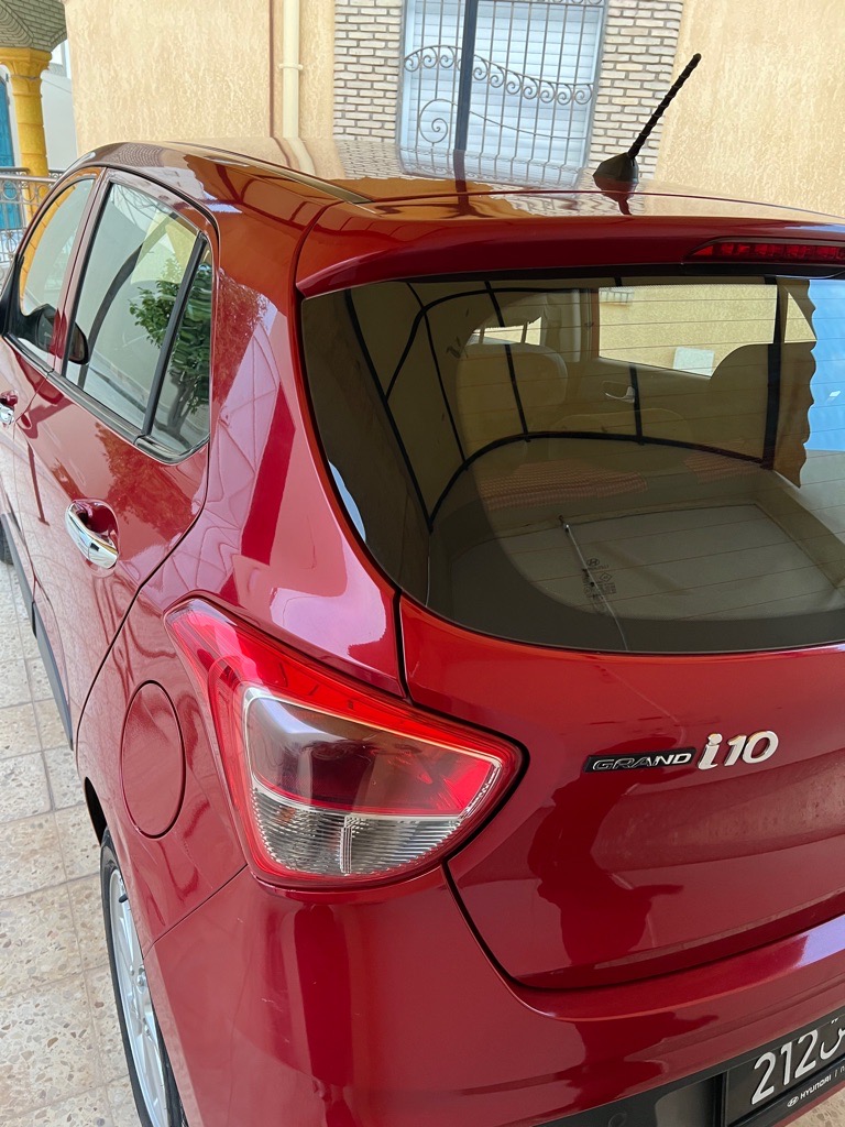 Grand i10