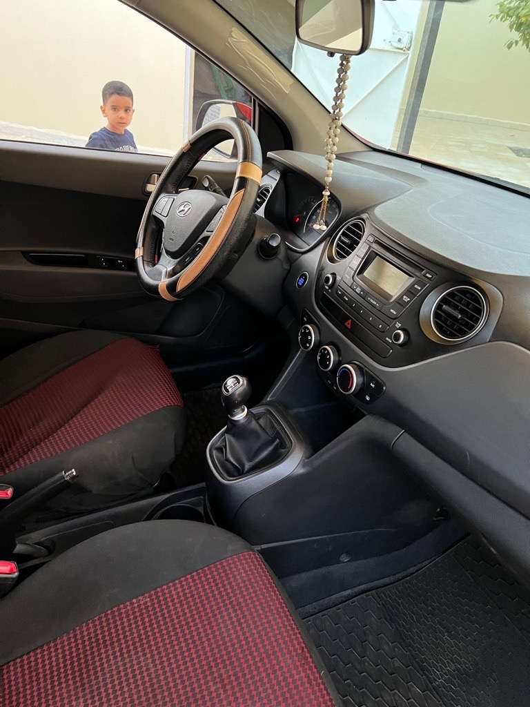 Grand i10