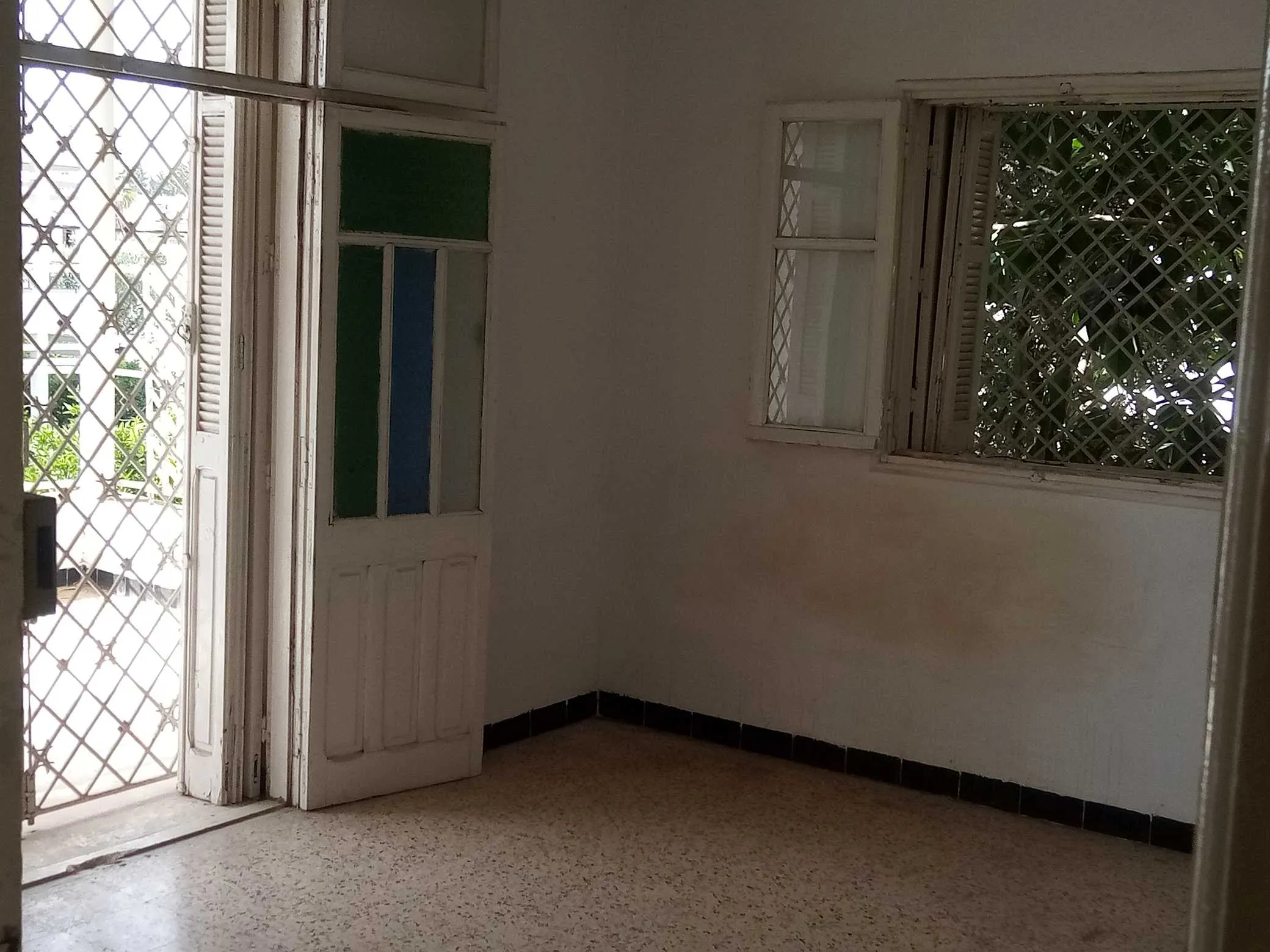Maison S+3 à vendre à bardo