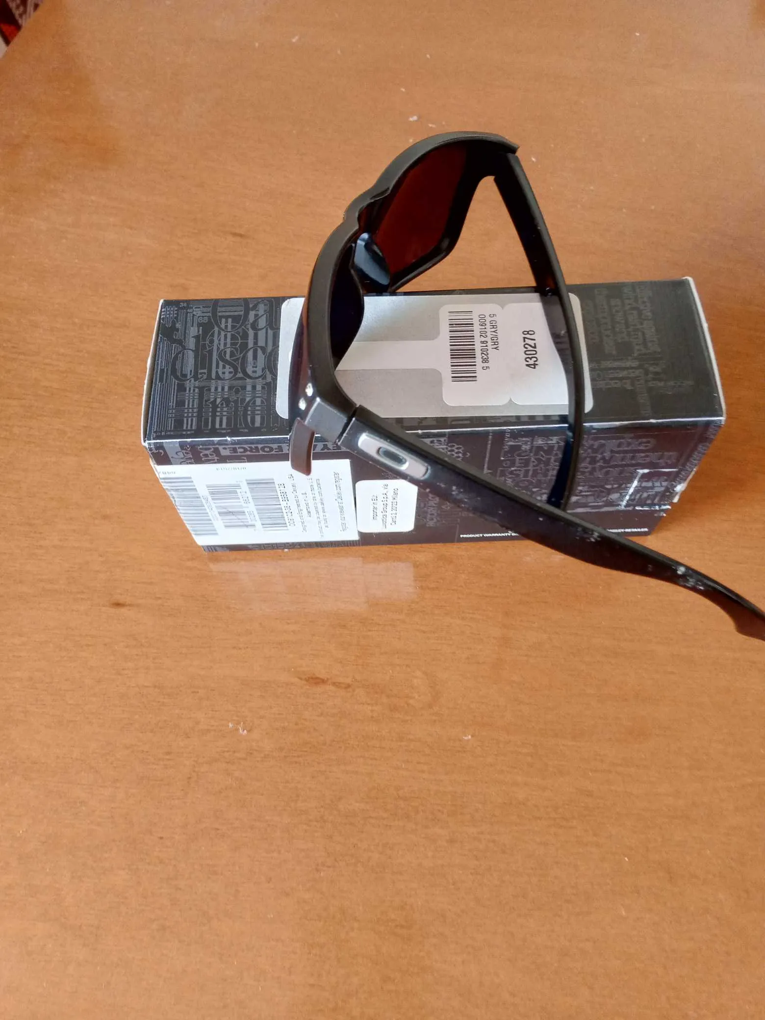 lunette solaire marque HOLBROOK OAKLEY