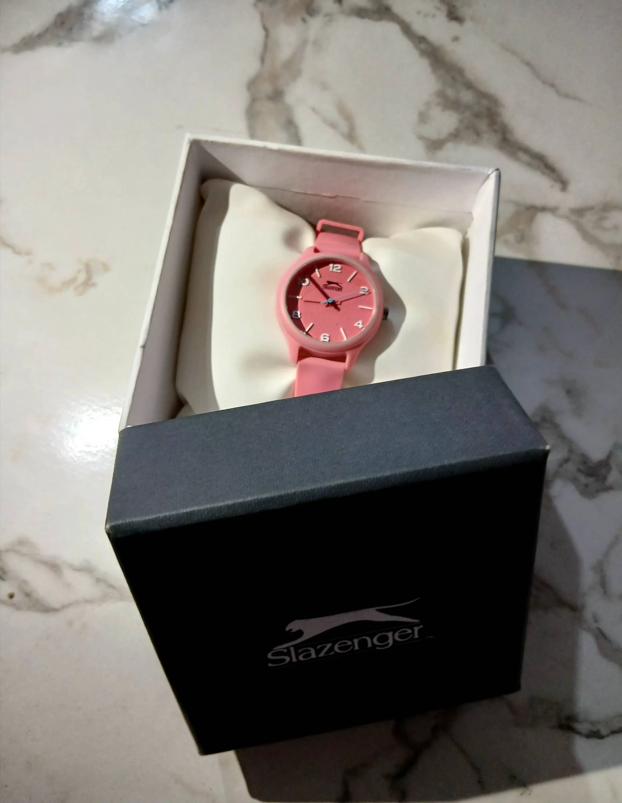 Montre " Slazenger ".