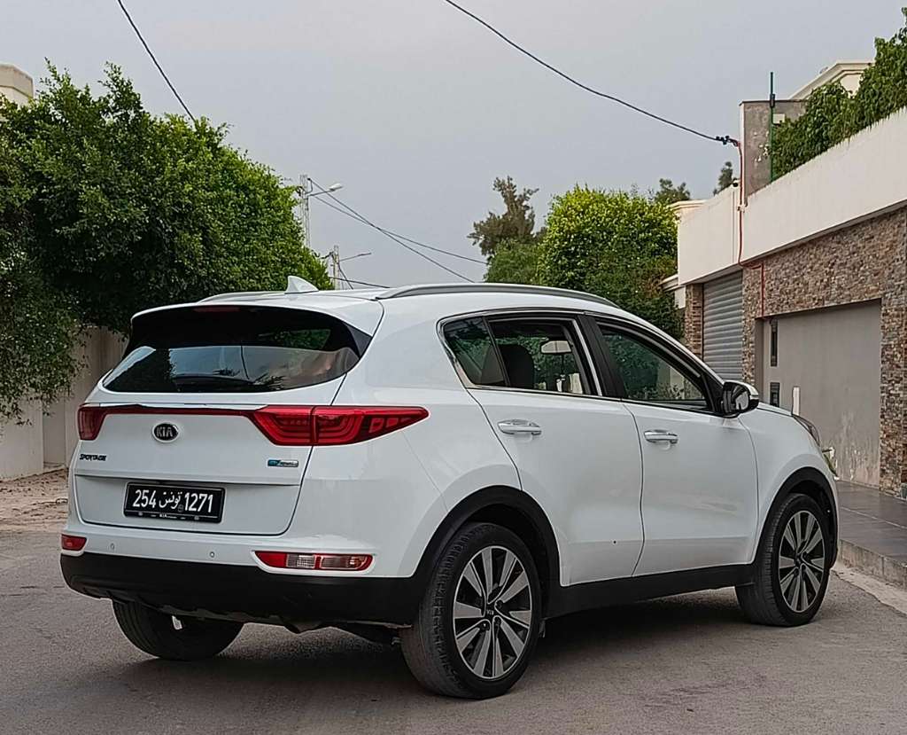 đ kia sportage 1.7 â 1 Ăšre main