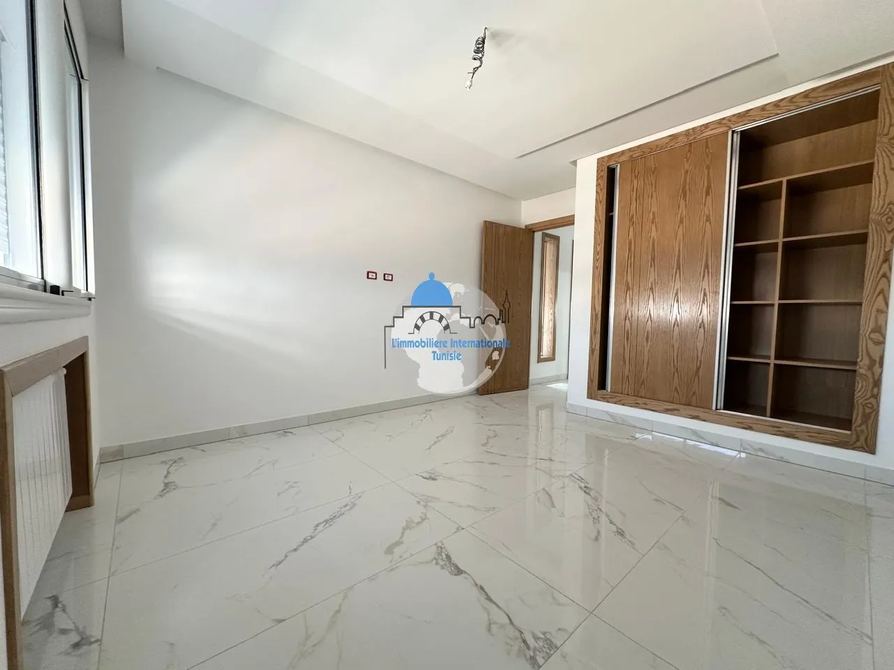 Appartement de luxe S+1 à louer à Sahloul 4