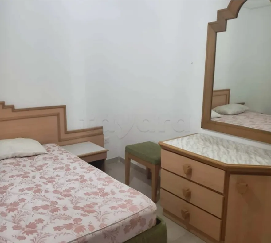 Location S1 meublé à Cité Les Palmiers 