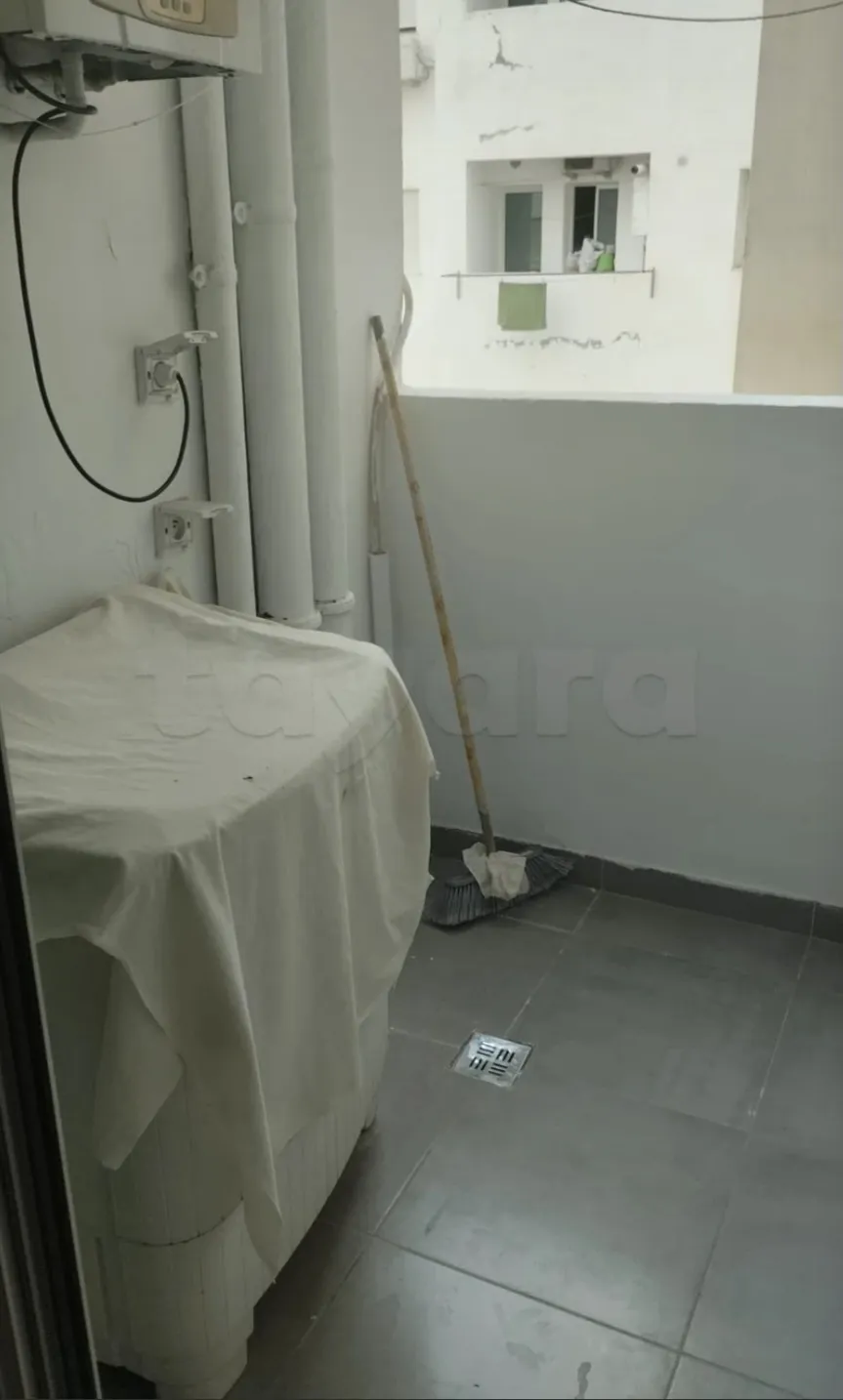 Location S1 meublé à Cité Les Palmiers 