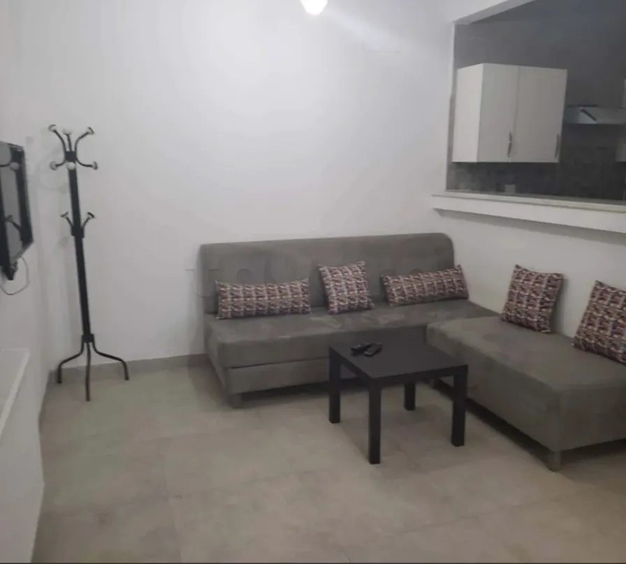 Location S1 meublé à Cité Les Palmiers 