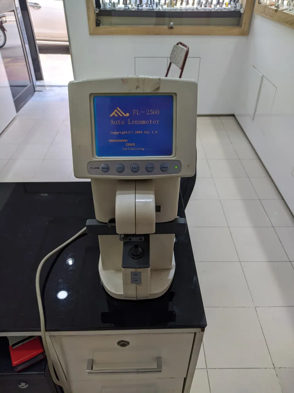 Frontofocomètre automatique FL-2500 – Appareil de mesure optique professionnel