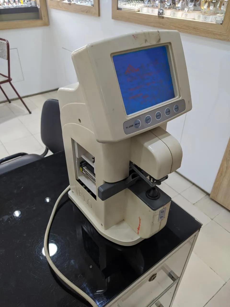 Frontofocomètre automatique FL-2500 – Appareil de mesure optique professionnel