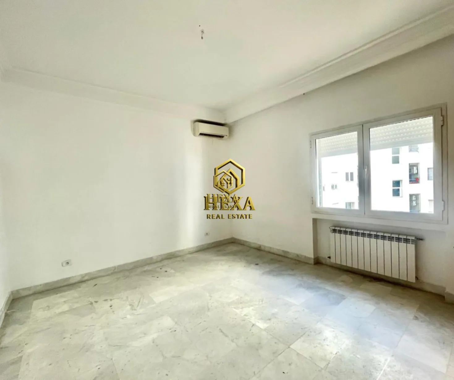 Appartement s3 à usage bureautique au lac 2