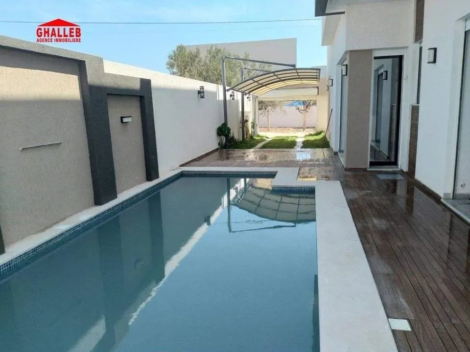 villa chraf avec piscine 29730412