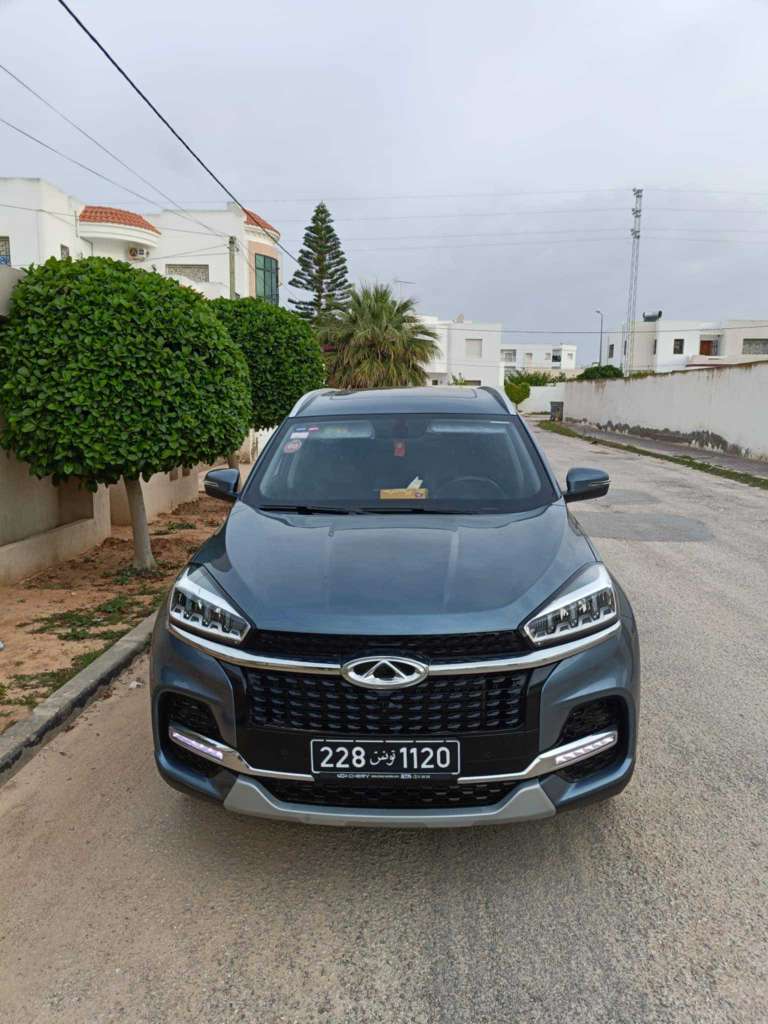 tiggo 8 jdida bacou 7 places