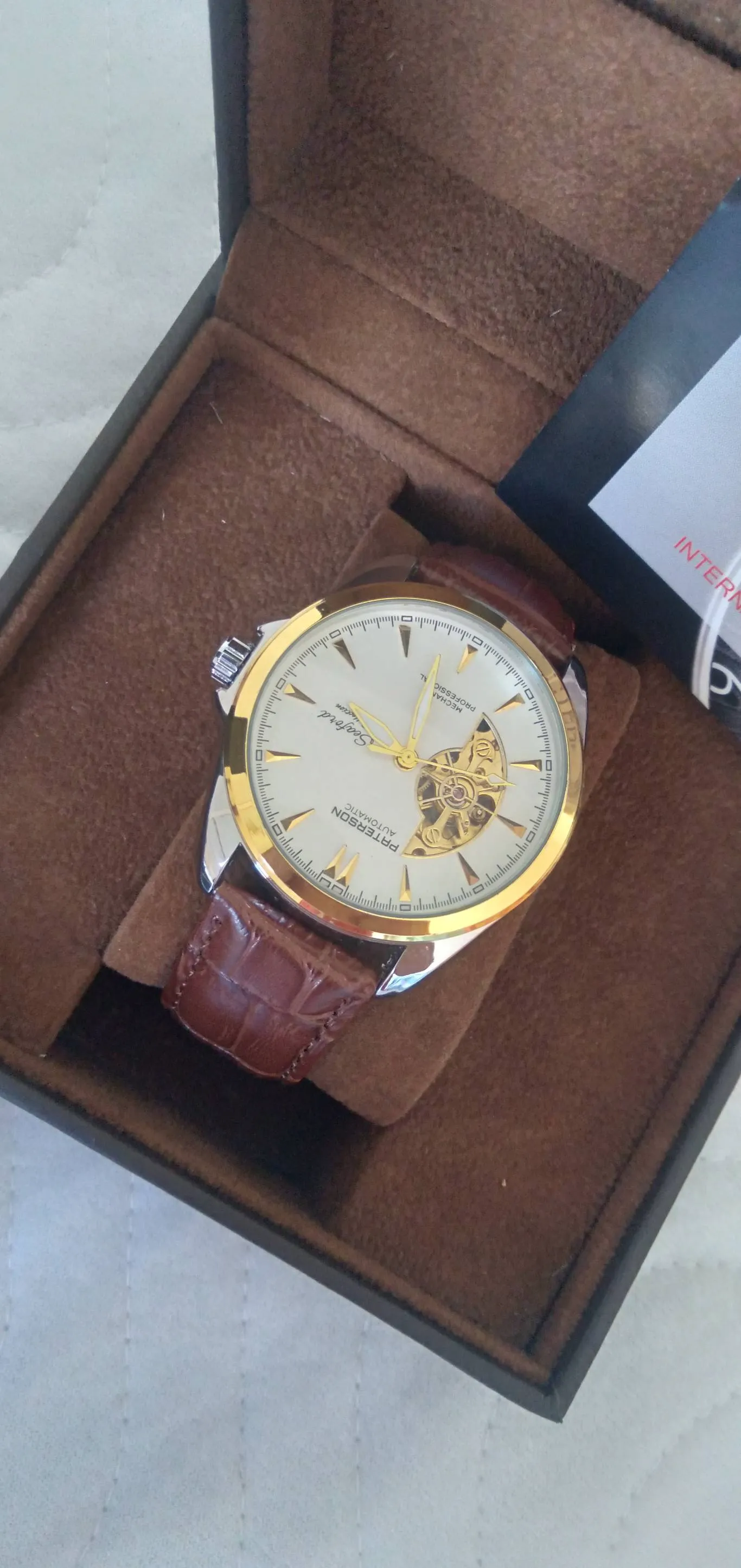 Montre PATERSON TIMEFRECES - Style vintage et élégant