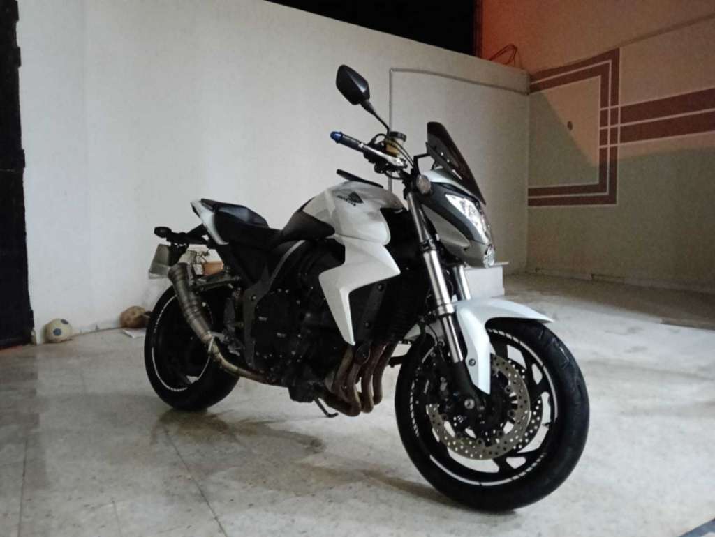 CB1000R pot LEOVINCE GP PRO 