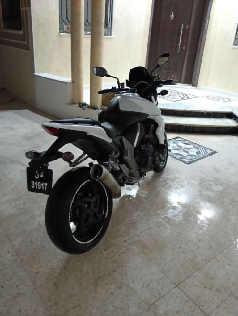 CB1000R pot LEOVINCE GP PRO 