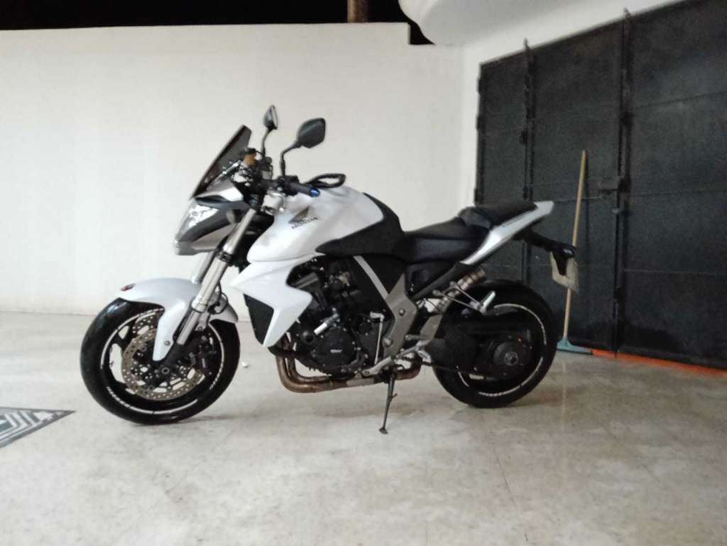CB1000R pot LEOVINCE GP PRO 