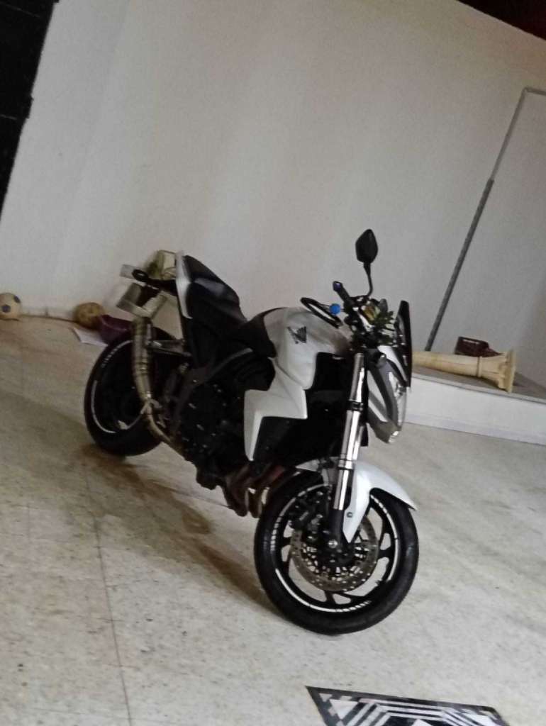 CB1000R pot LEOVINCE GP PRO 