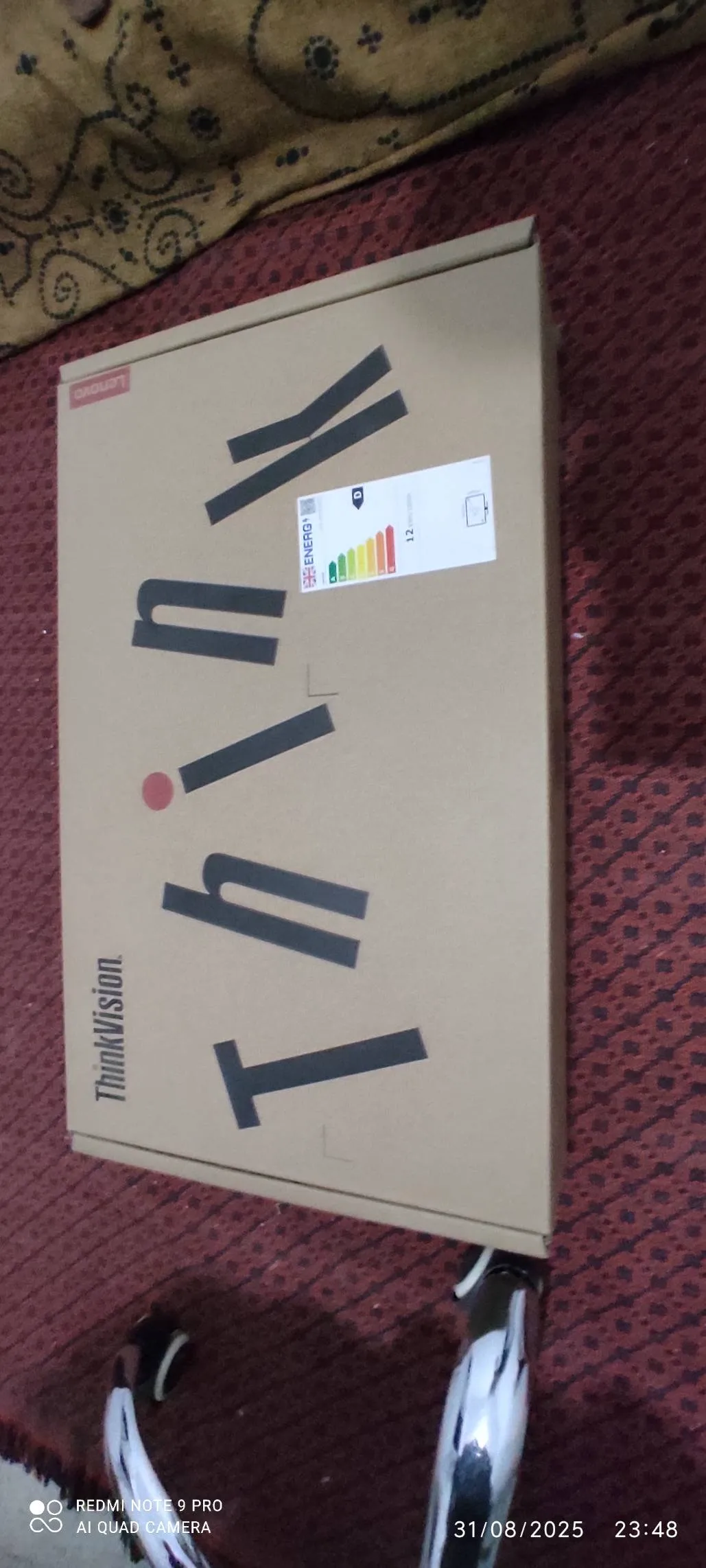Écran thinkvision FHD comme neuf