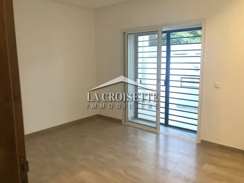 Appartement S+2 avec jardin à La Marsa ZAL1158
