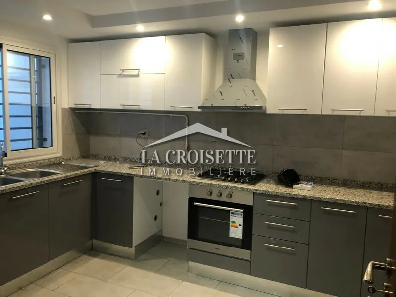 Appartement S+2 avec jardin à La Marsa ZAL1158