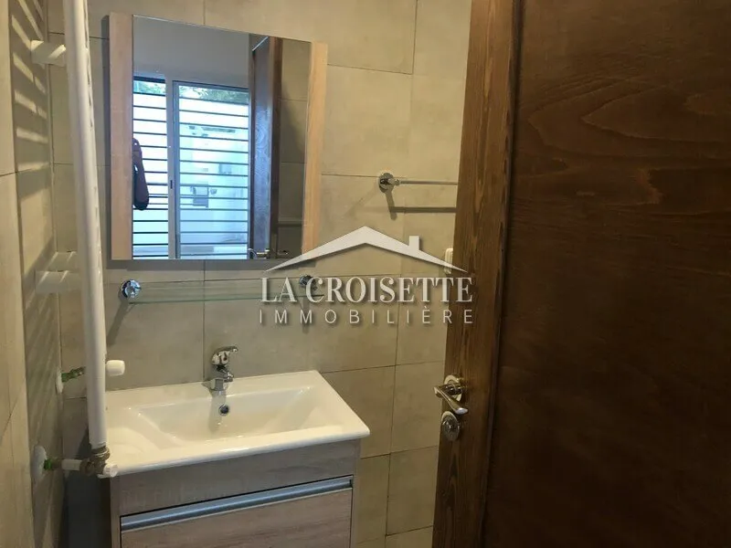 Appartement S+2 avec jardin à La Marsa ZAL1158