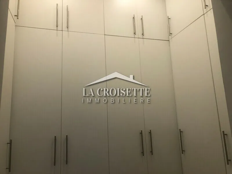 Appartement S+2 avec jardin à La Marsa ZAL1158