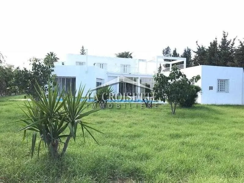 Villa s5 à La Soukra MVL0075