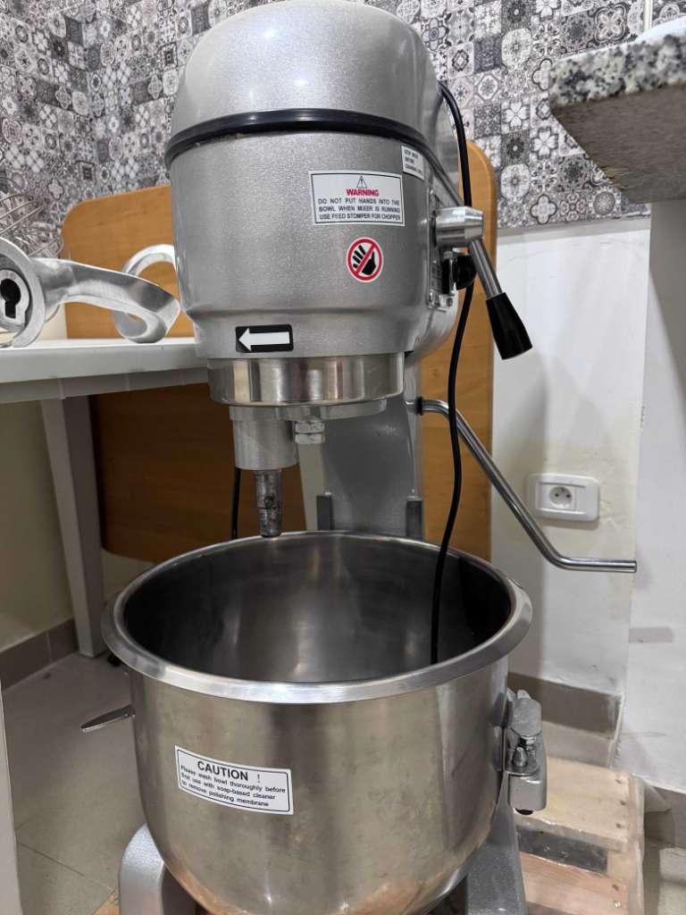 Pâtisserie à Coté collège pilote de Mégrine