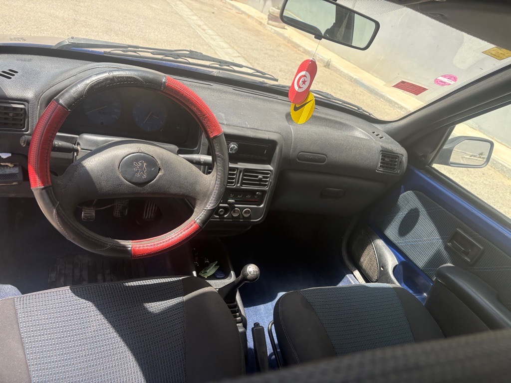 Peugeot 106