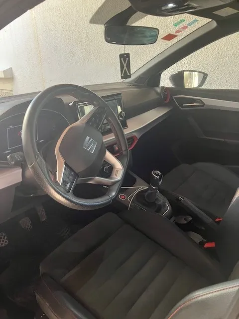 À Vendre : Seat Ibiza FR – 30/05/2023 – Full Option – Noir - Km 19,000