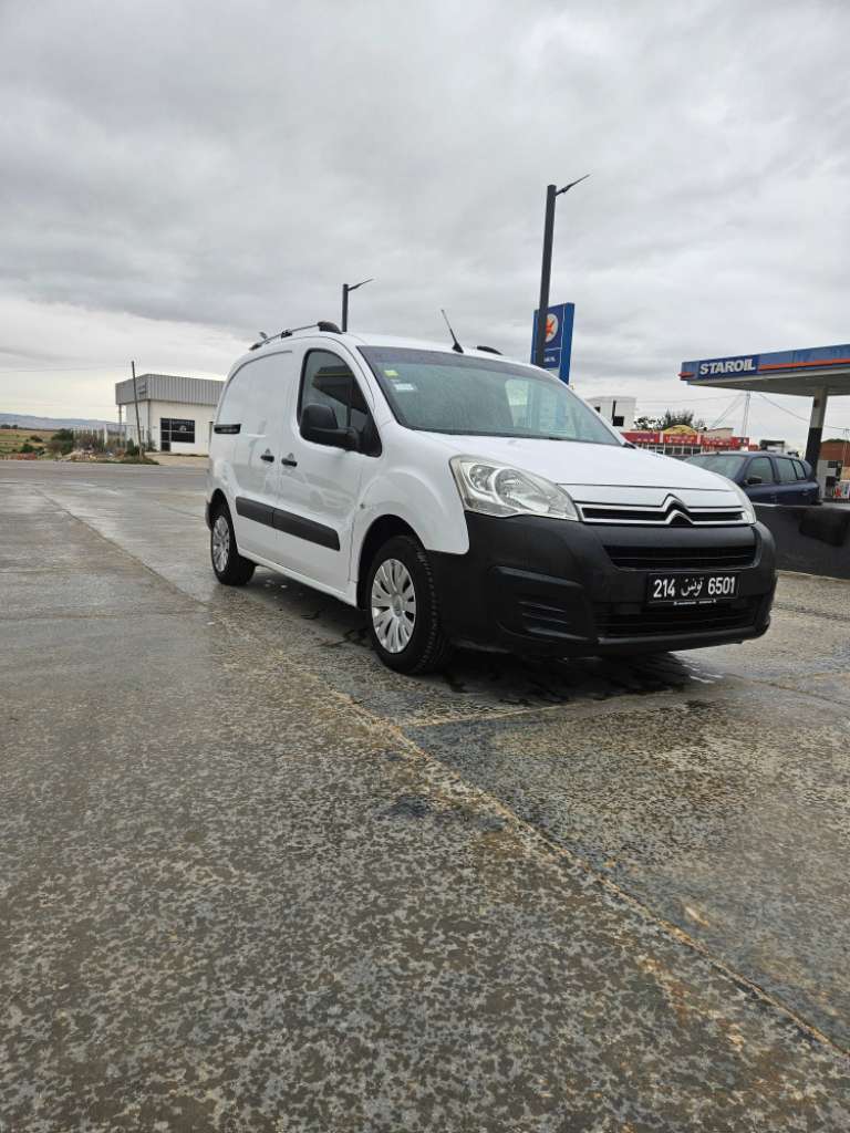Citroen Berlingo e_ hdi 5 chevaux 4 cylindre 