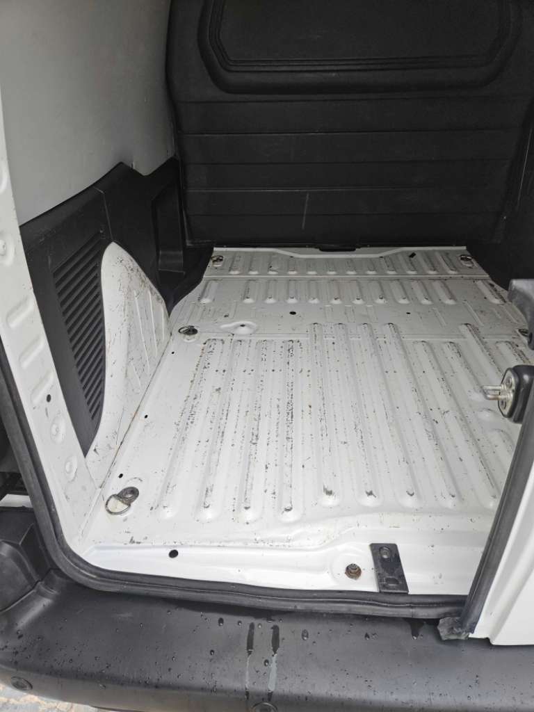 Citroen Berlingo e_ hdi 5 chevaux 4 cylindre 