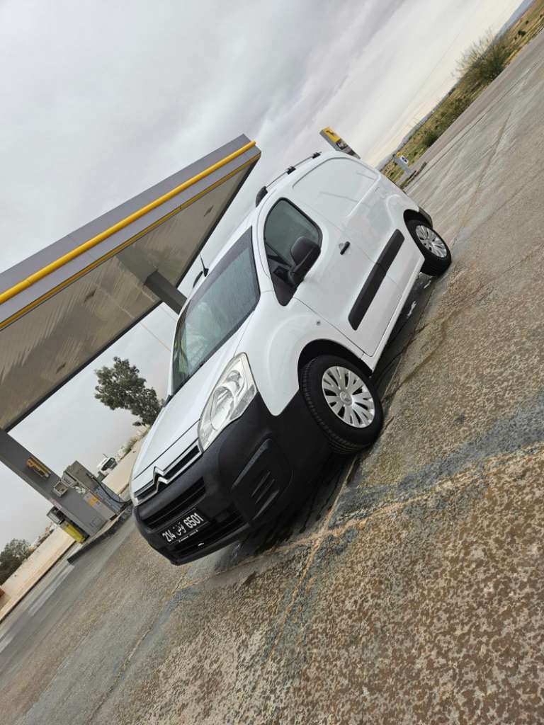 Citroen Berlingo e_ hdi 5 chevaux 4 cylindre 