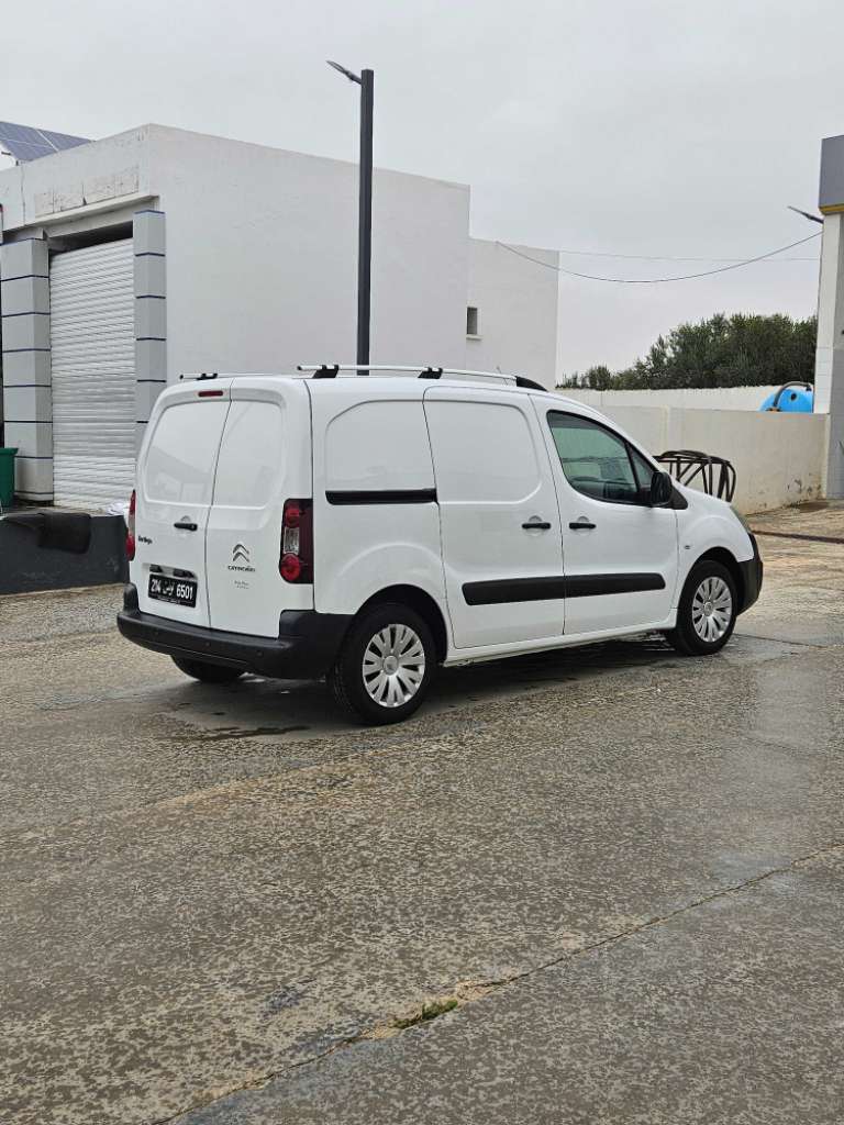 Citroen Berlingo e_ hdi 5 chevaux 4 cylindre 
