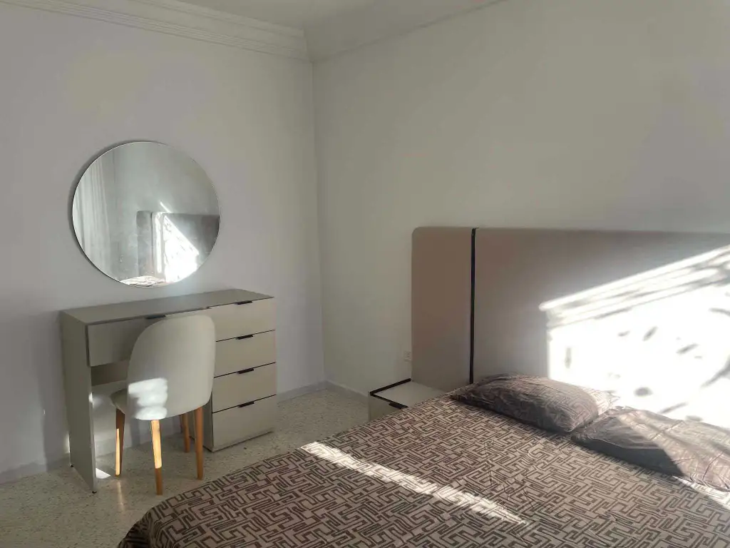 Étage de villa meublé à louer à Sahloul