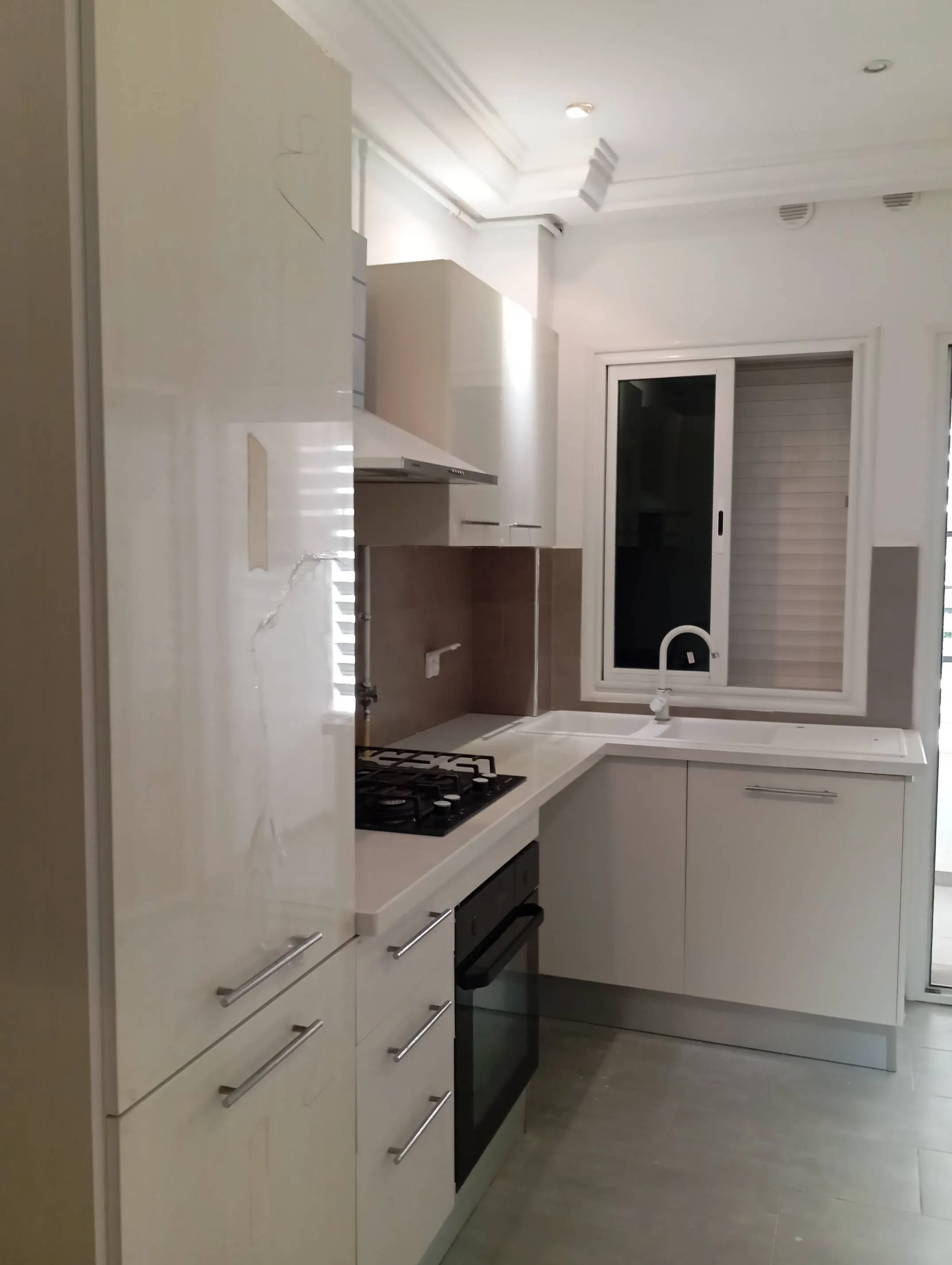 À vendre appart S+3 à la Soukra