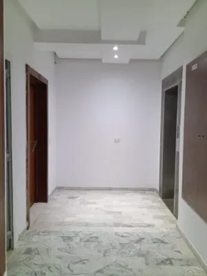 À vendre appart S+3 à la Soukra