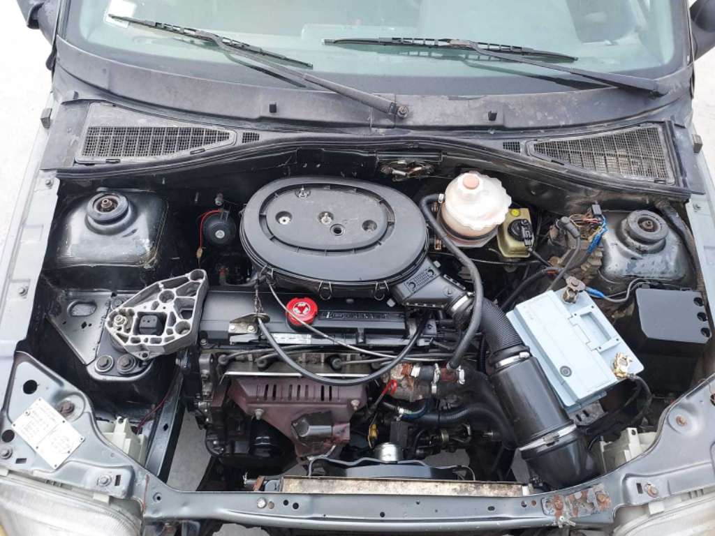 Clio chipie nthayfa nm de tlf 96 028 174