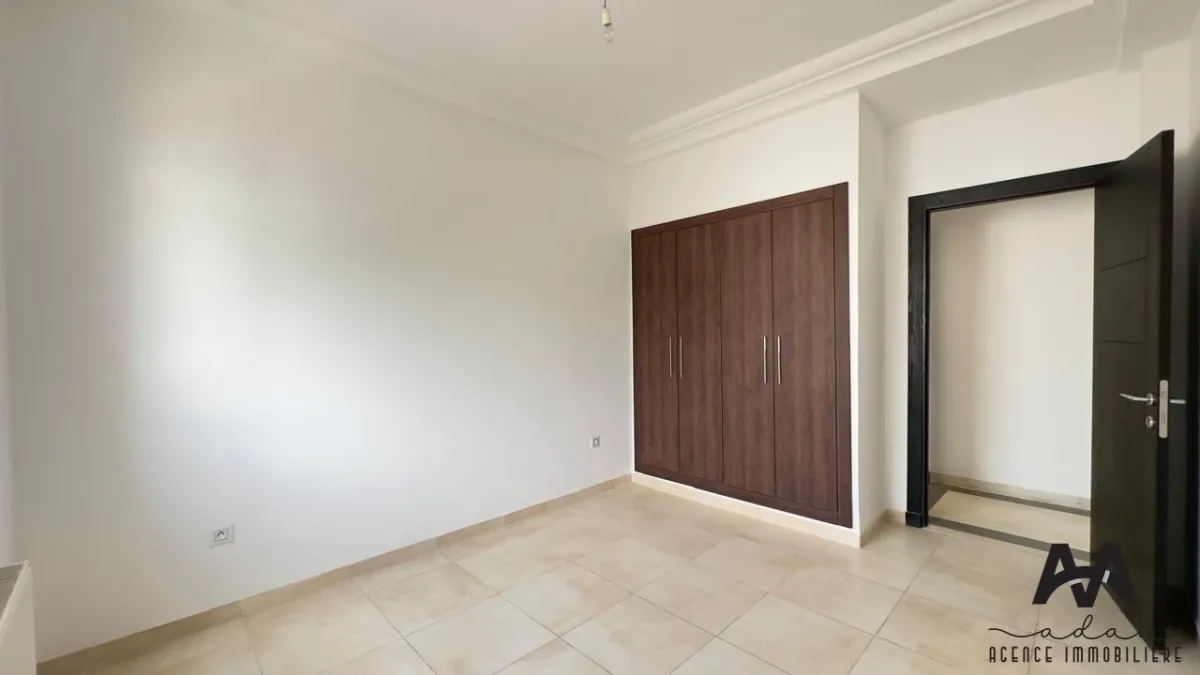 Appartement S+3 à Soukra,Tunis.