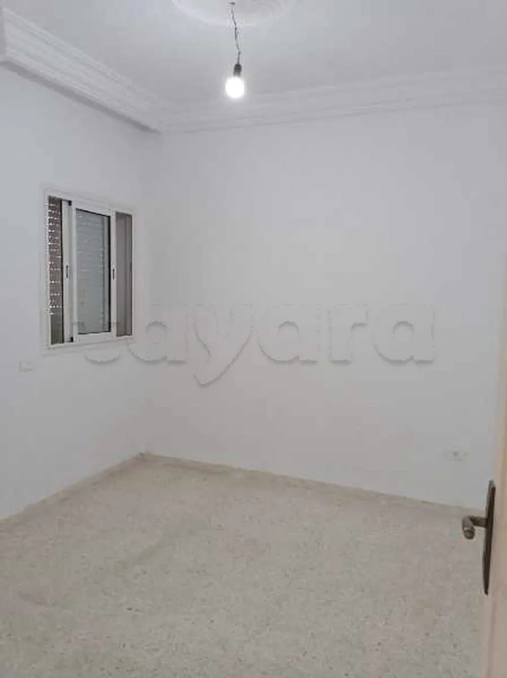 un spacieux étage s+3 au 1er étage a louera Denden derriére salle des fetes sabrine