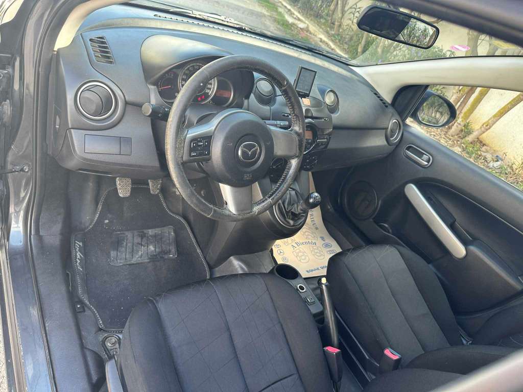 Mazda2 première main