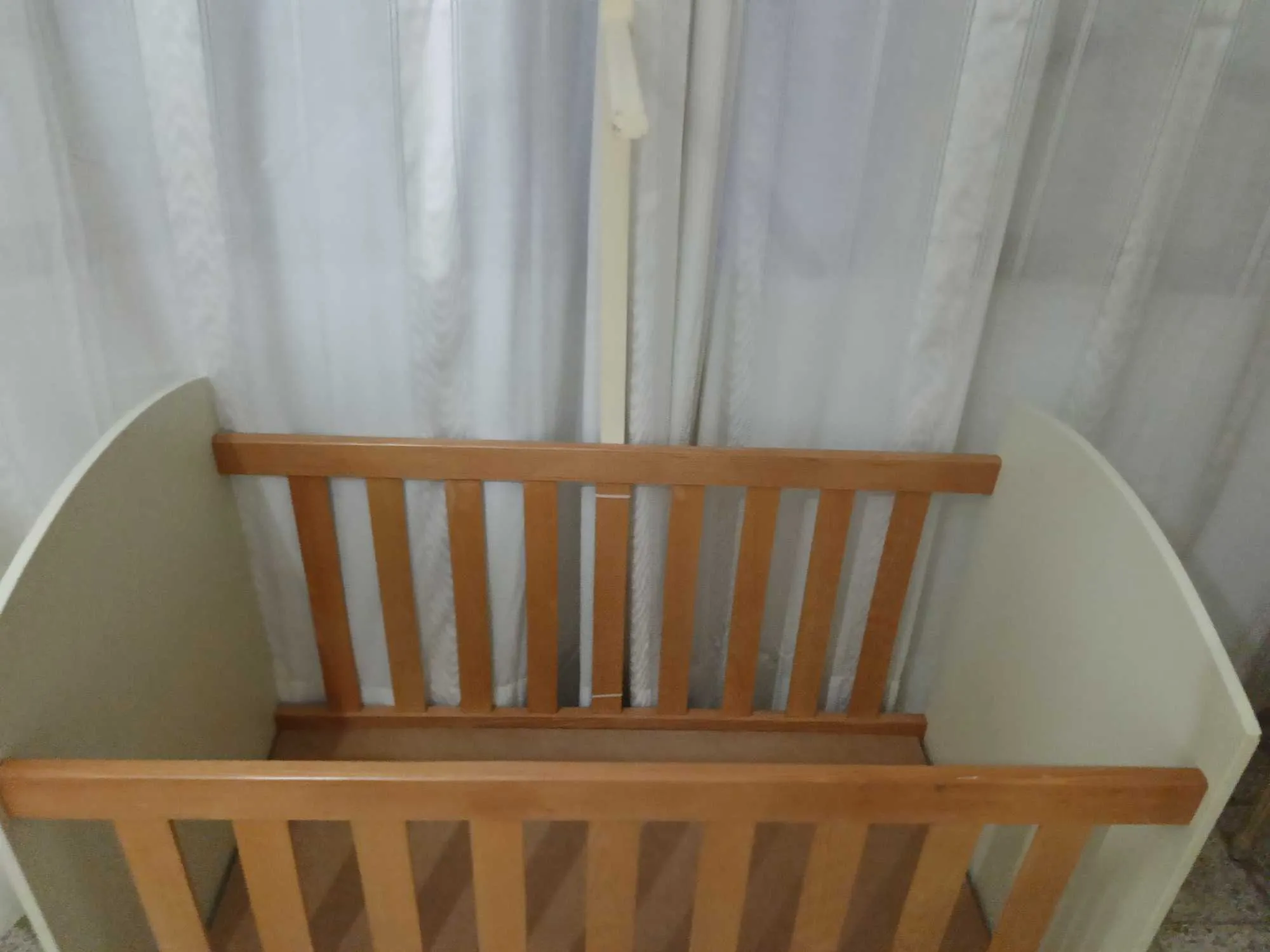 Lit bébé+matelas confortex