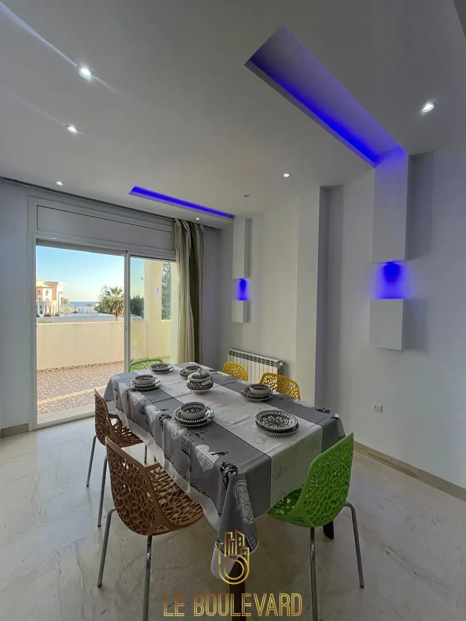 A Louer Etage De Villa S+3 Meublé En 2éme étage Située à Néapolis, Nabeul