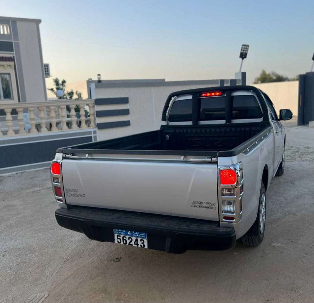 Isuzu d'max année 2024